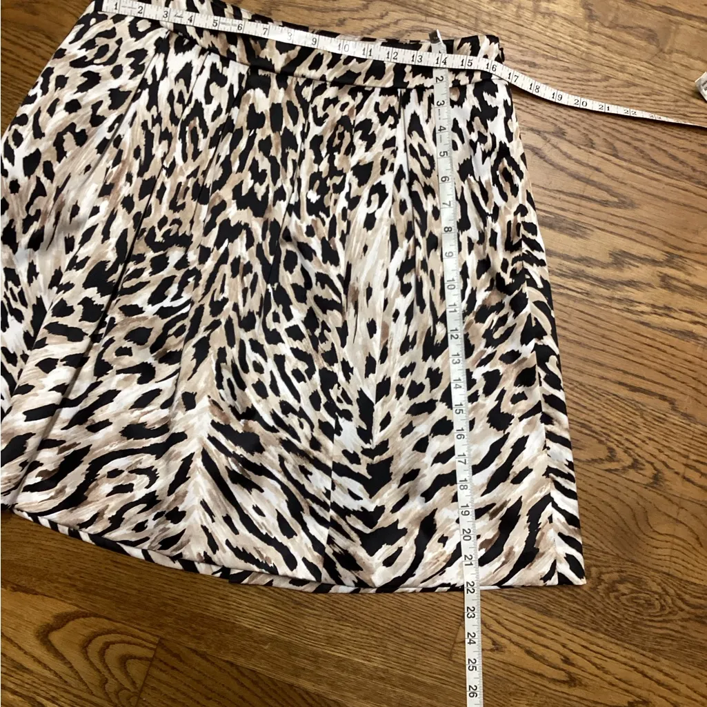 White House Black Market skirt. Leopard print. Size 10 - Image 11