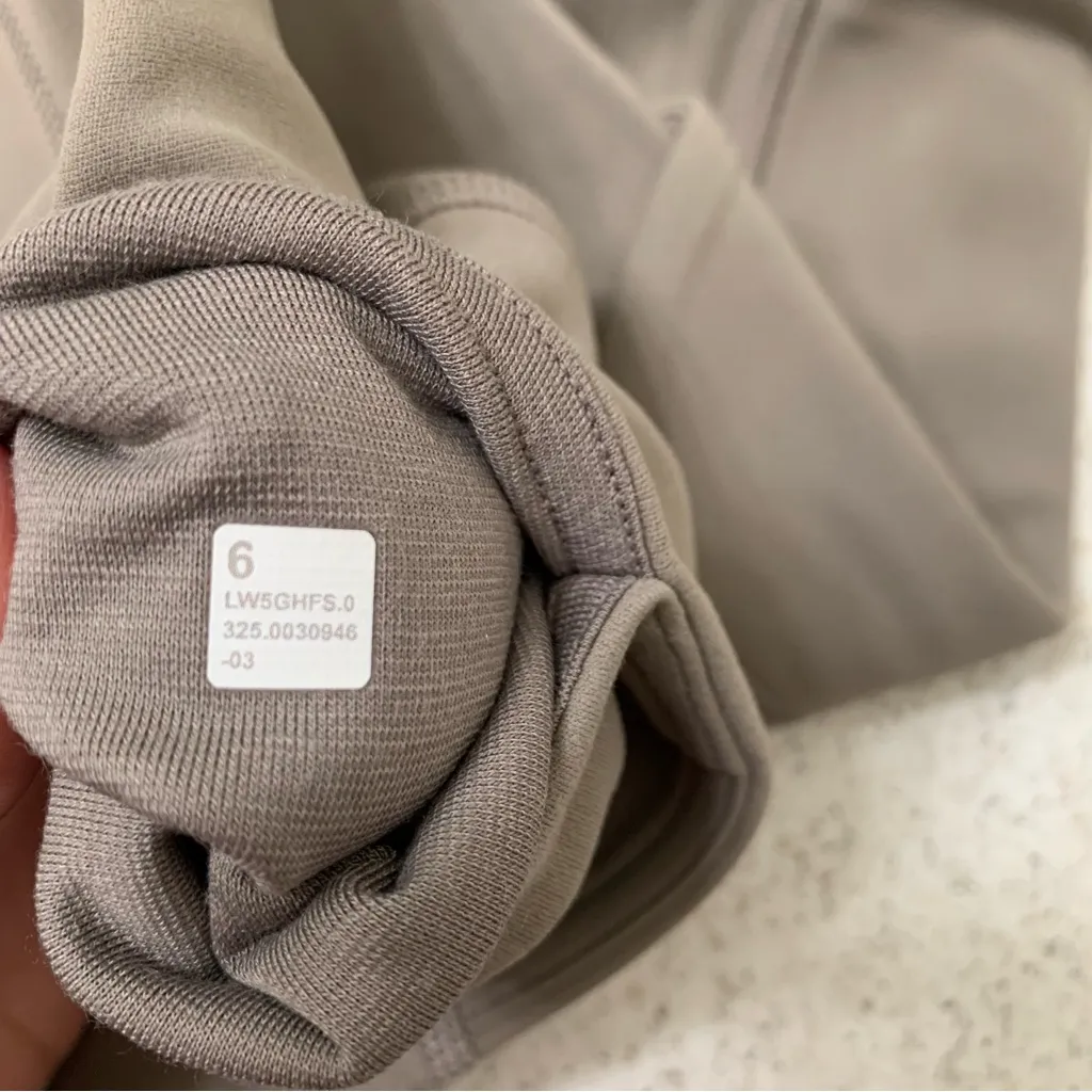 Lululemon align leggings 25” pockets WSHG size 6 - Image 5