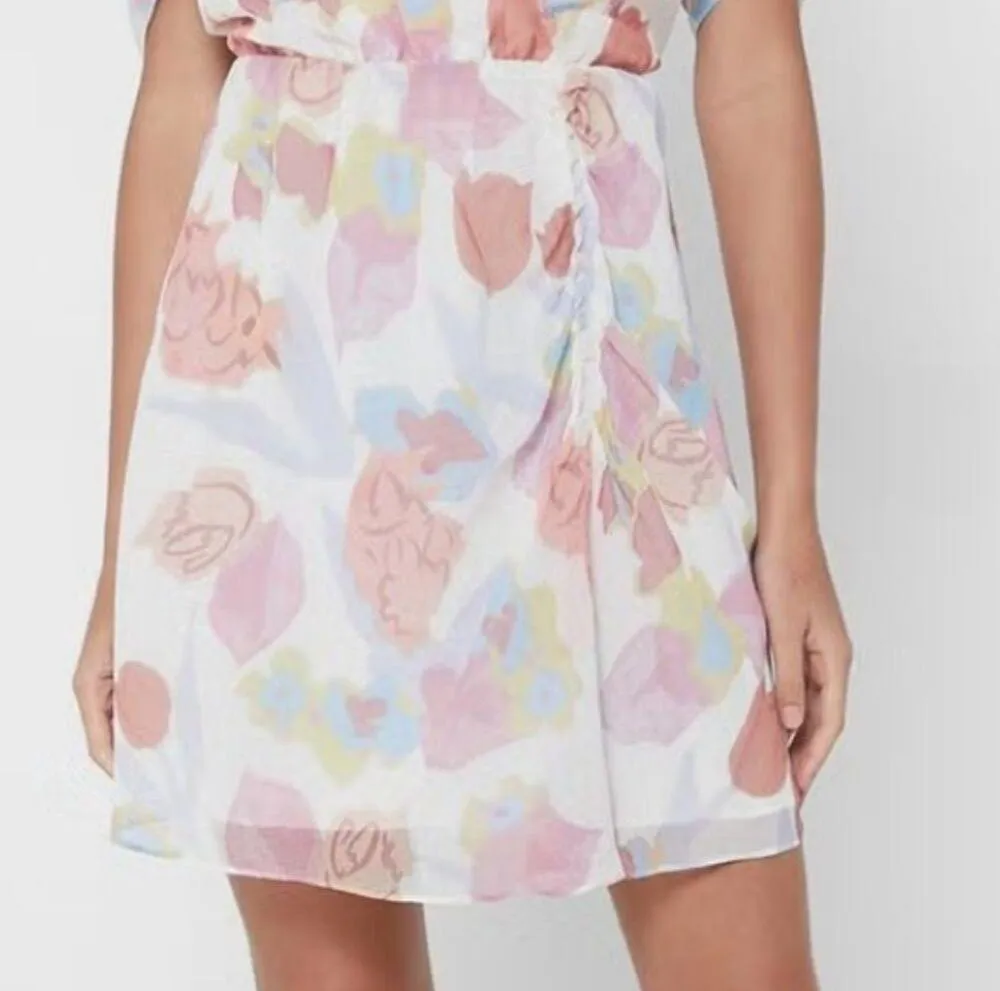 Ted Baker Juleah Dress Womens US Size 8 Floral Ruched Short Sleeve Minidress - Image 4