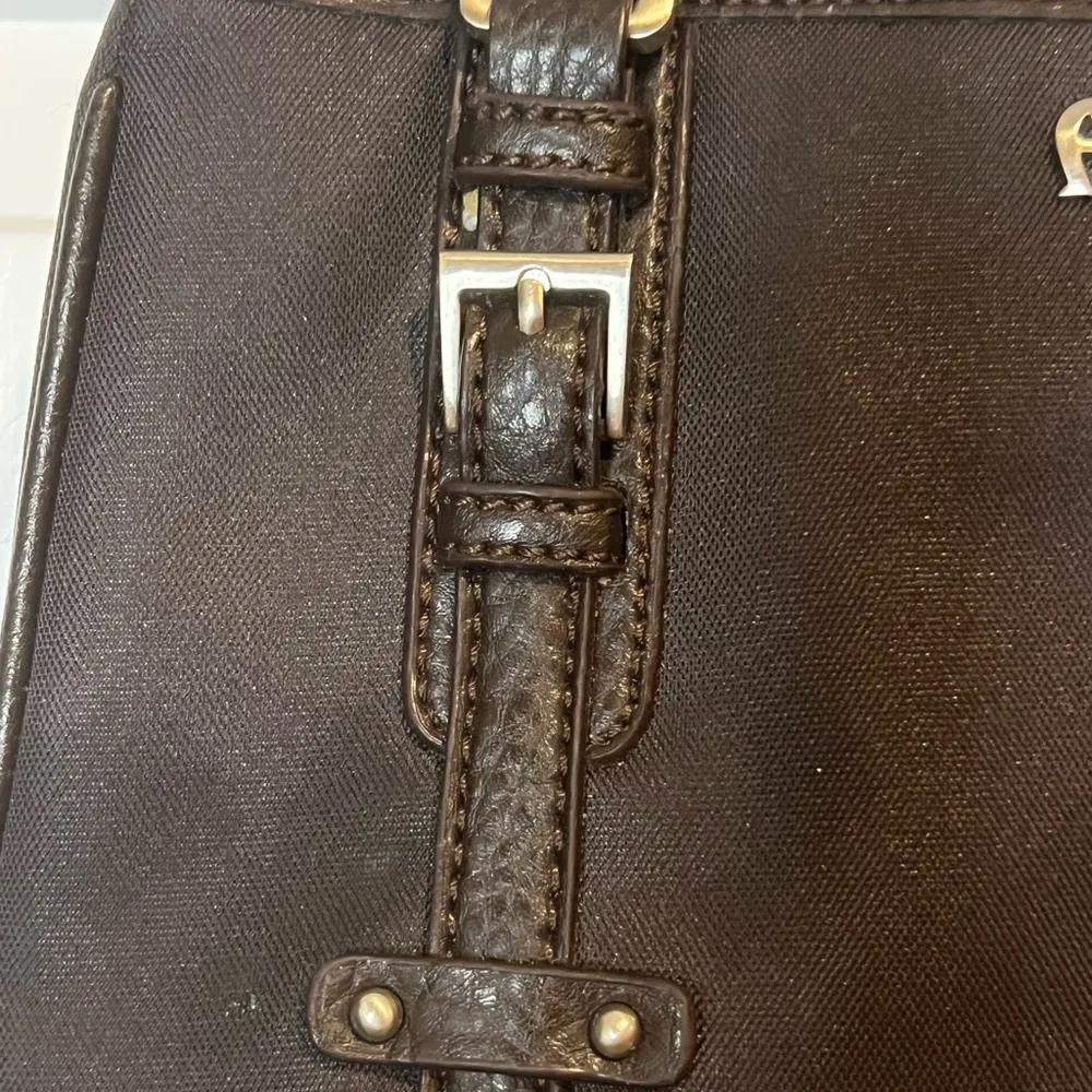 Etienne Aigner Small Vintage Dark Brown Women's Bag with Pebbled Leather Trim - Image 3