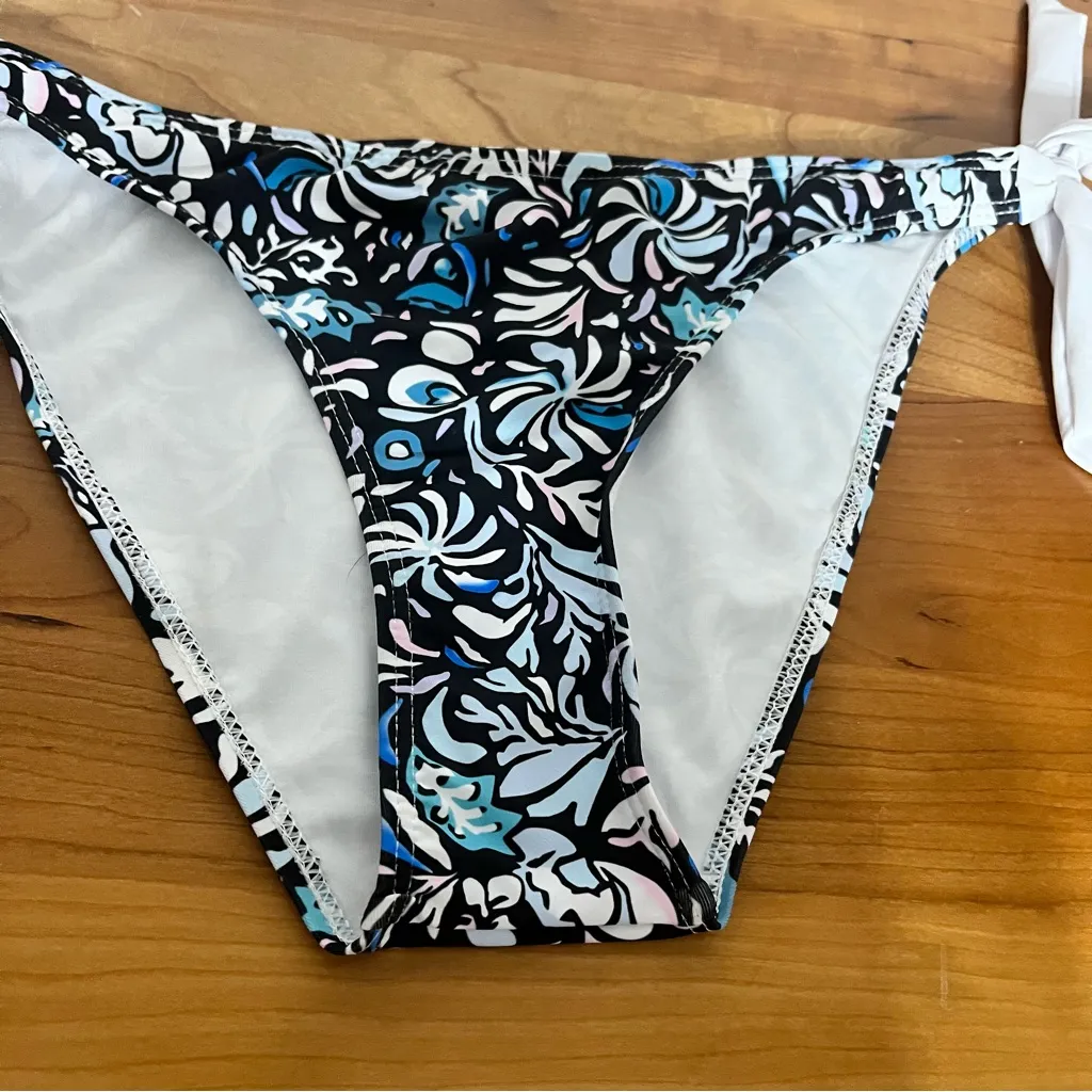 Source Unknown Women’s Juniors‎ Unbranded Side Tie Bikini Bottoms Blue White Floral Size Large - Image 2