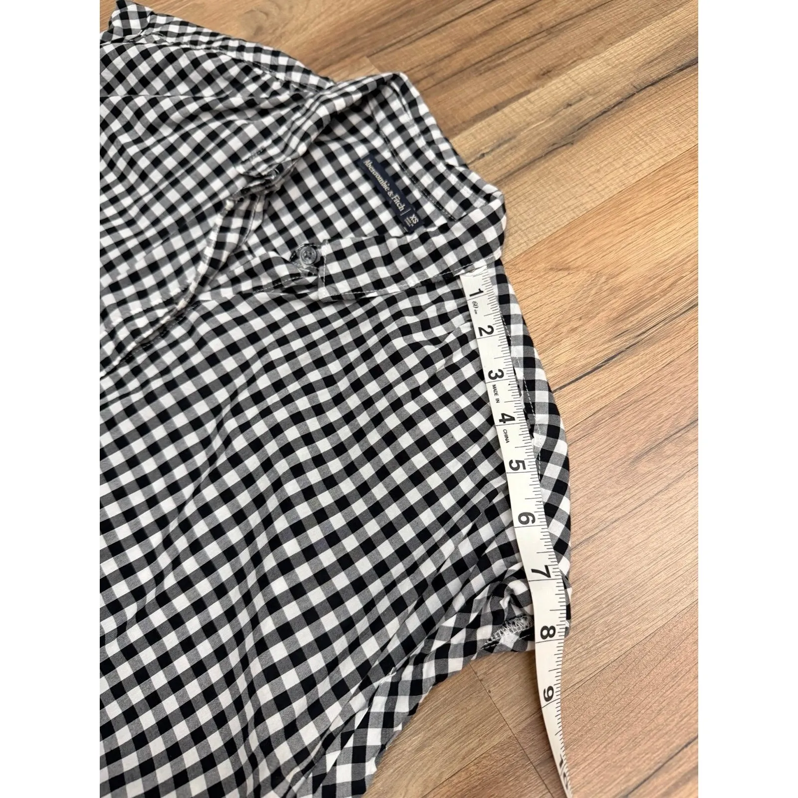 American Eagle Gingham Sleeveless Button Front Tie Top Black White XS - Image 8