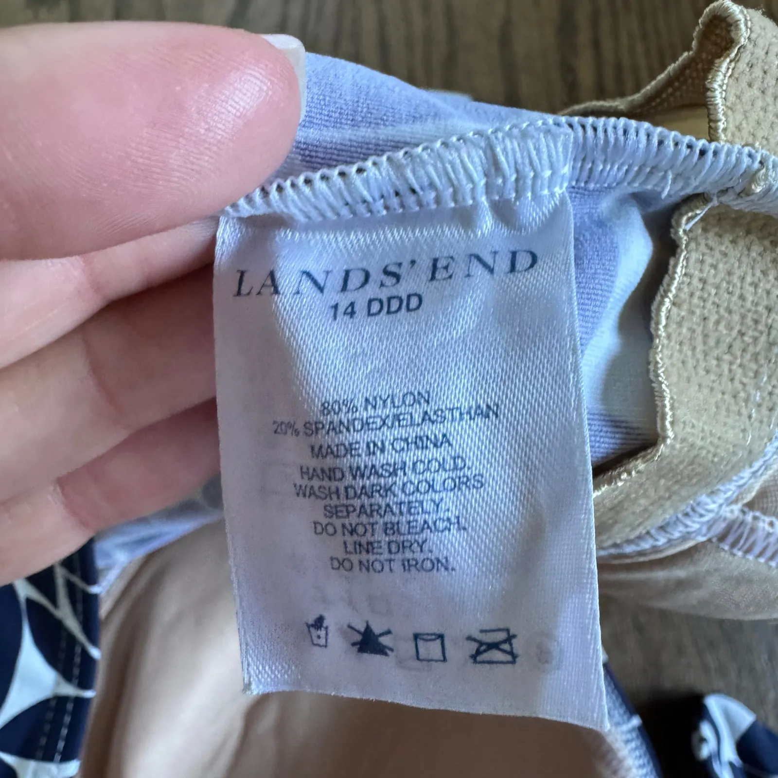 Lands End Women Black White Leaf Floral Halter Tankini Swim Suit Top Size 14 DDD - Image 5