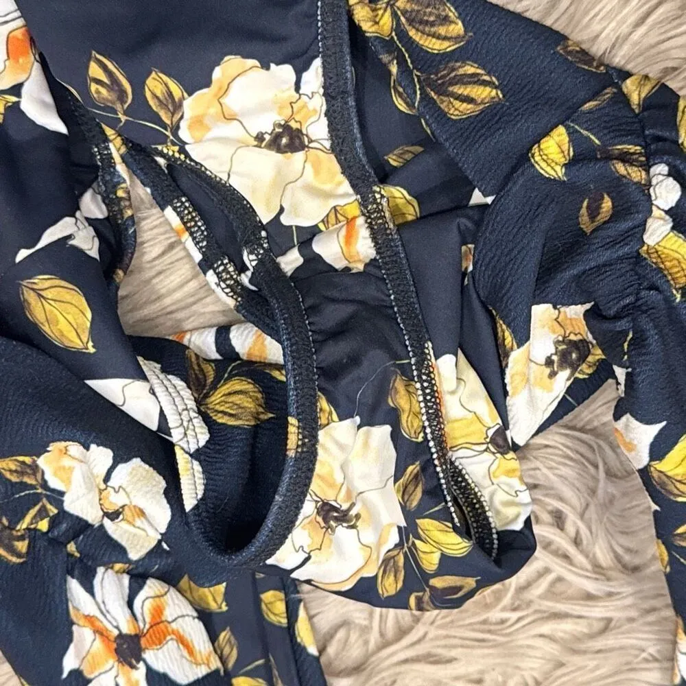 Beach Riot X Stone Cold Fox Classy Sexy One Piece Floral Cheeky Swim Suit Medium - Image 6