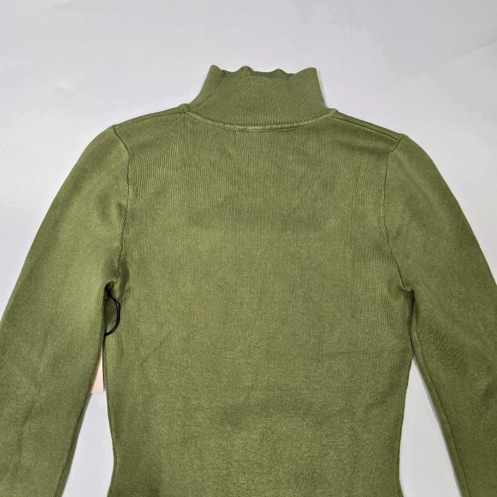 Superdown Victoria Square Neck Bodysuit in Green Medium - Image 12