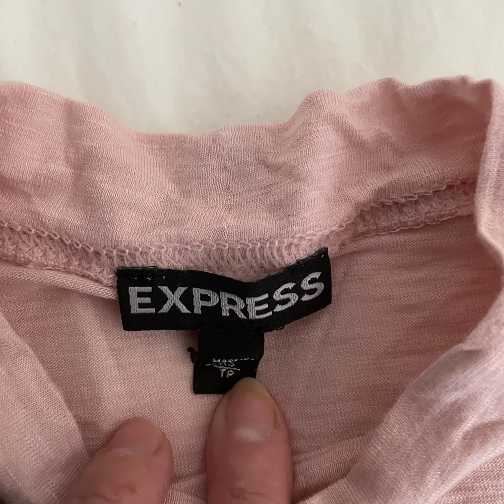 Express pink boho Y2K work-to-evening cutout neckline shirt, size XS summer - Image 2