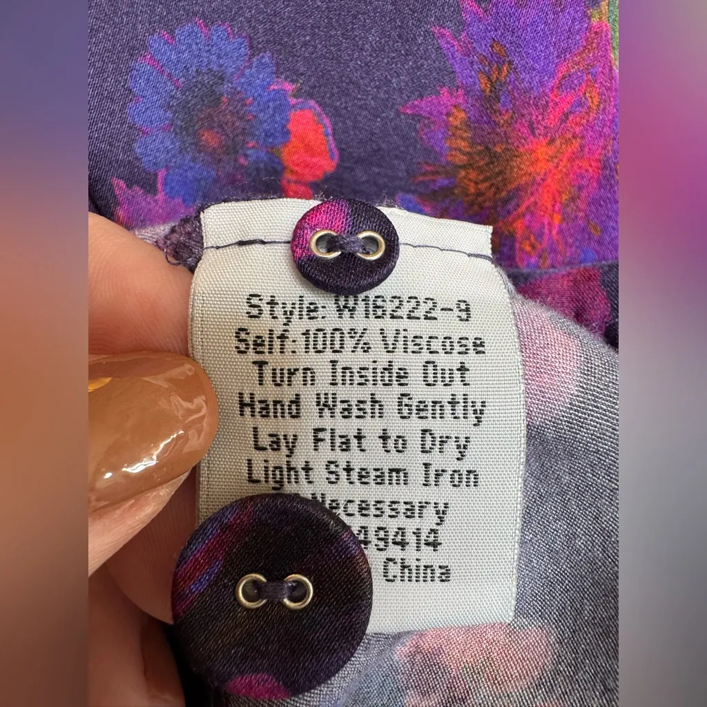 Johnny Was Workshop Claude Long Sleeve Resort Shirt size Small $270 Purple Multi - Image 9