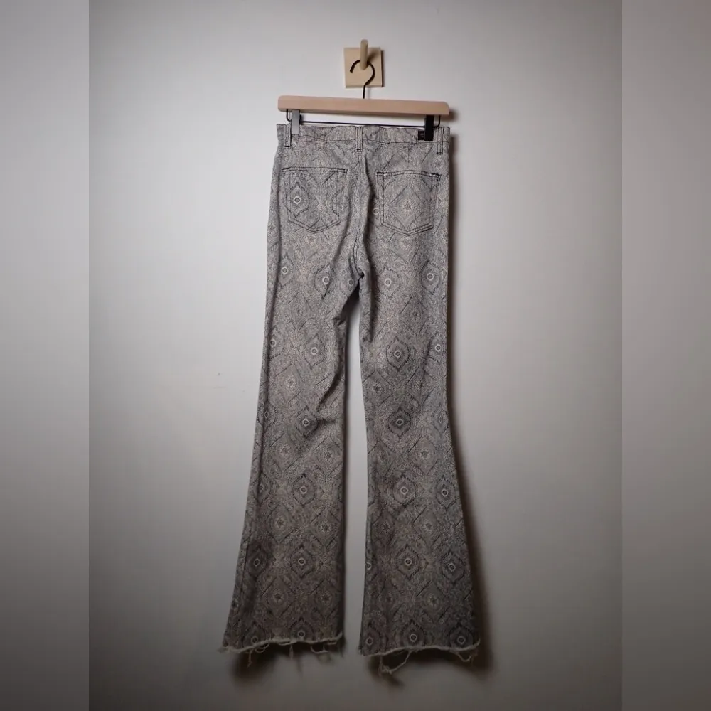 Angry Rabbit Design Print Raw Hem Flare Leg Denim Color Jeans size 29/9 - Image 2