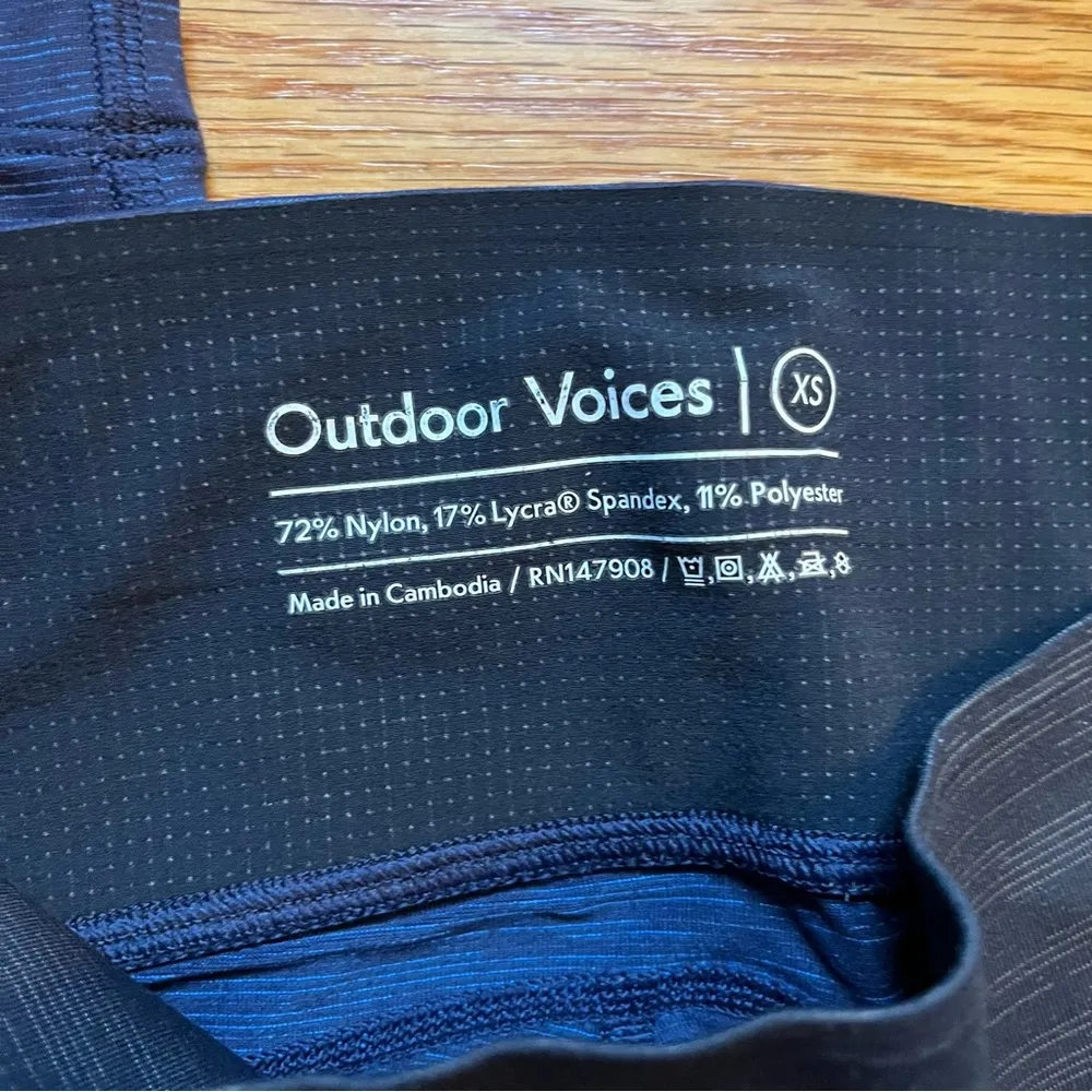 Outdoor voices navy blue and dark gray heathered leggings size XS - Image 3