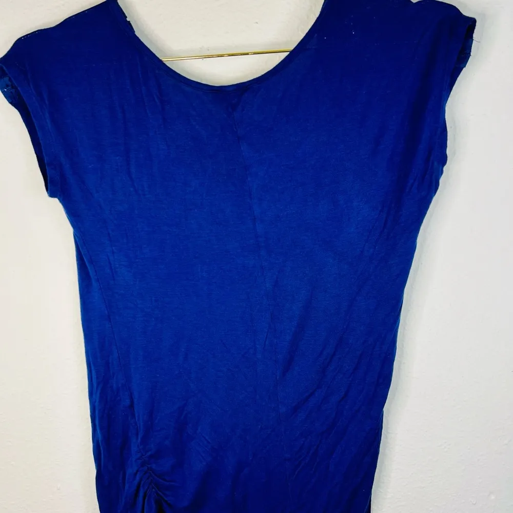 2K4 Women's Navy Blue Cap Sleeve Top Small Gold Zipper Detail Casual Chic - Image 7