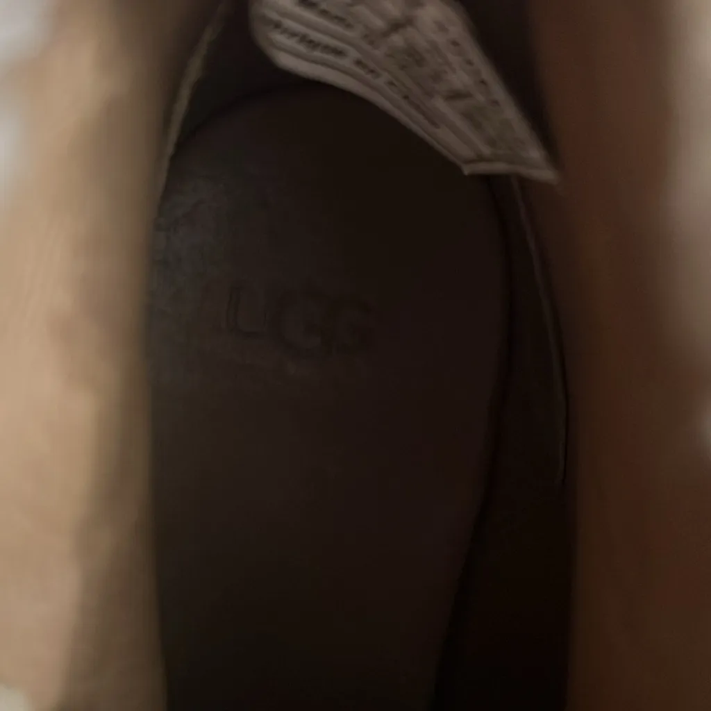 UGG Brown Suede Ankle Boots with Fur Lining - Image 5