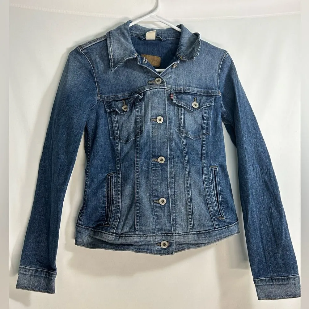 Levi's Original Trucker jacket Levi’s women size small slim fit - Image 2