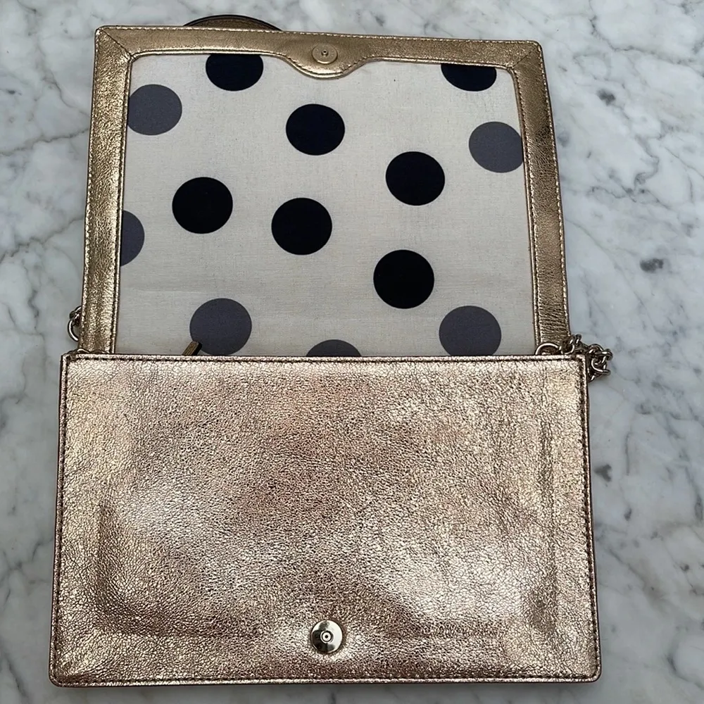 Final sale: Woman’s Kate spade gold purse - Image 10