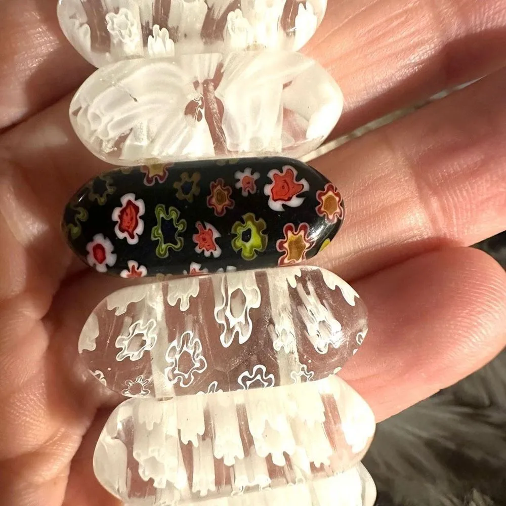 Italian glass beaded stretchy bracelet - Image 4