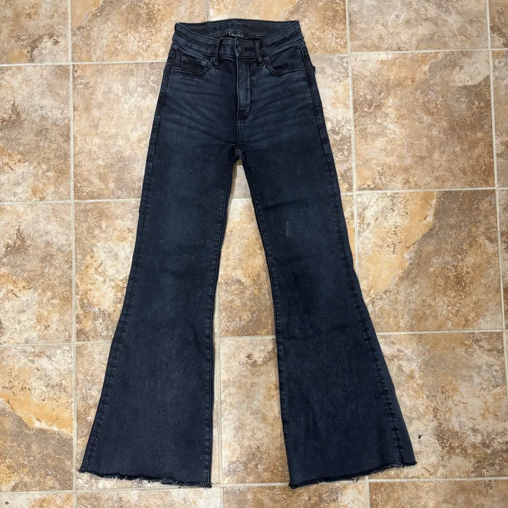 American Eagle Super Hi-Rise Flare Jean 000 Short - Image 2