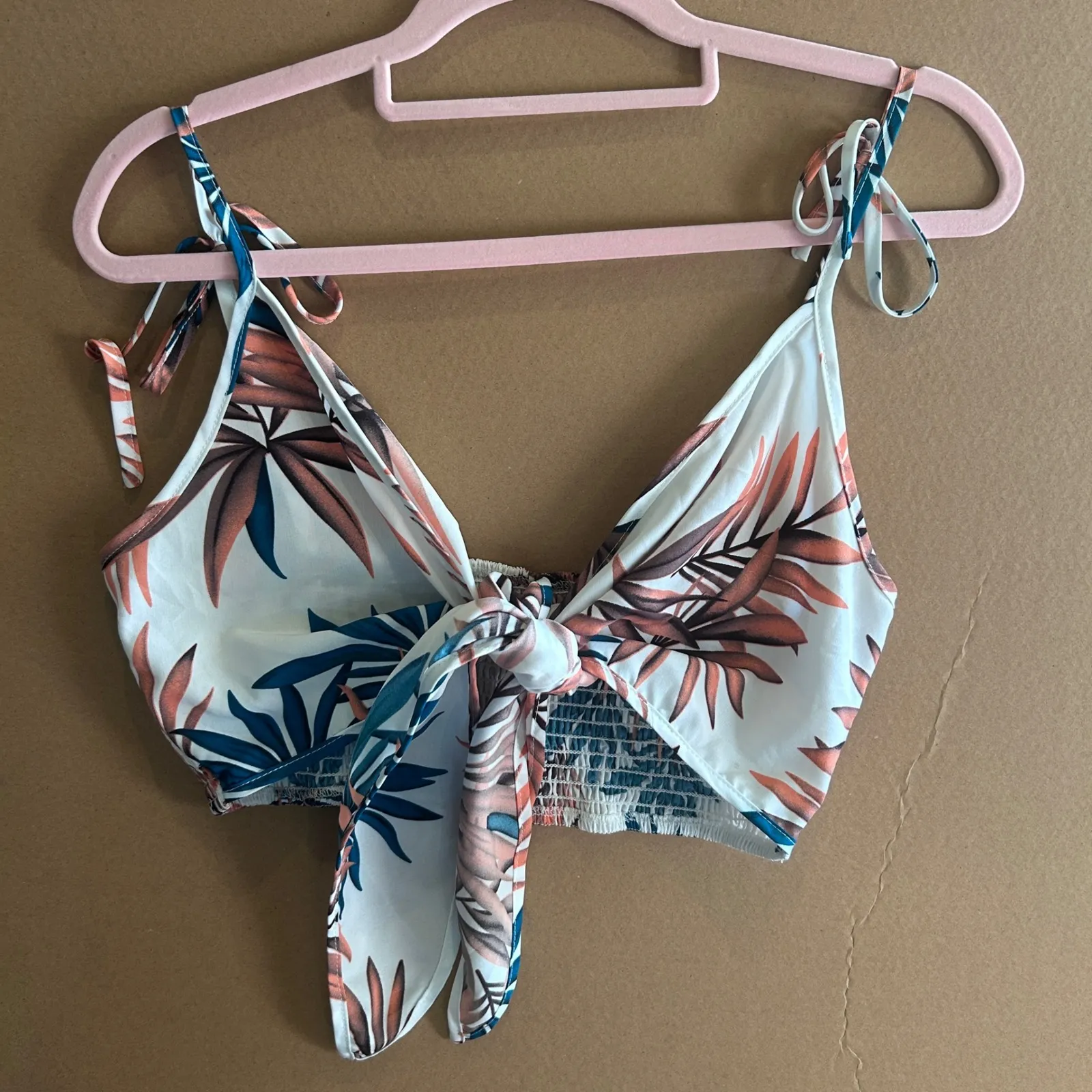 Tropical Leaf Print Tie Front Smocked Crop Top White Size M - Image 2