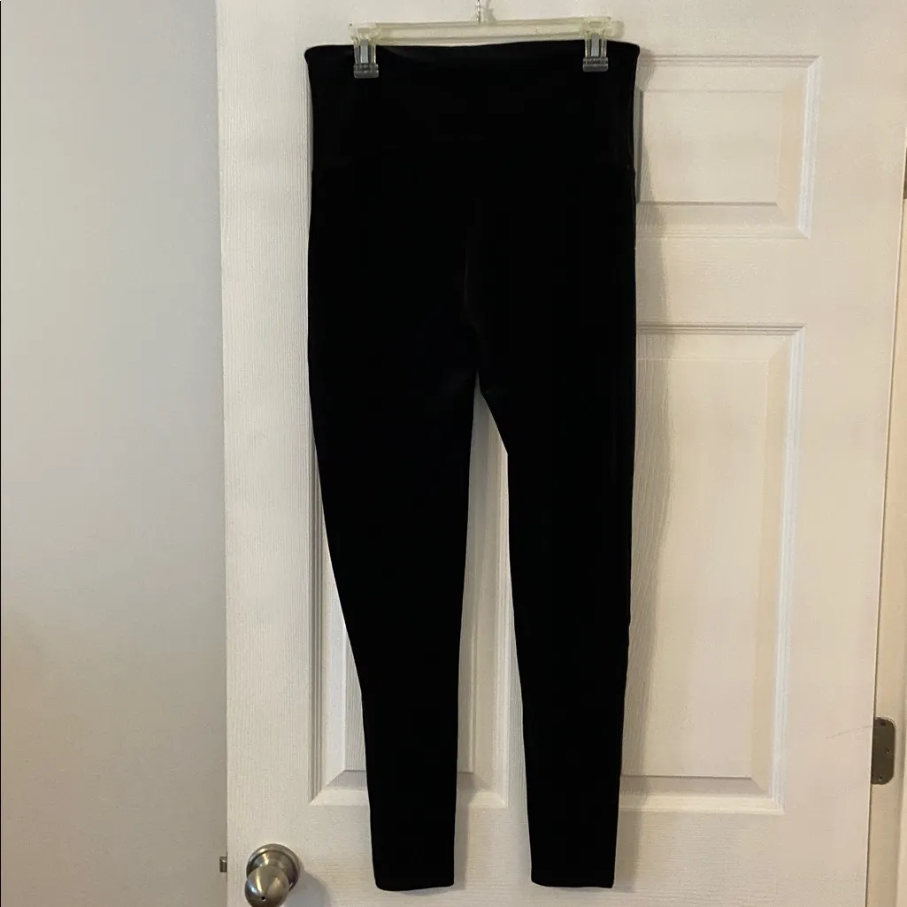 SPANX Velvet Black Leggings with Red Tag size 1X BNWOT inseam 29” waist 30” flat - Image 5