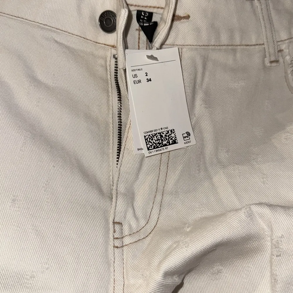 H&M‎ Divided New FRAYED-EDGE TWILL PANTS - Image 7