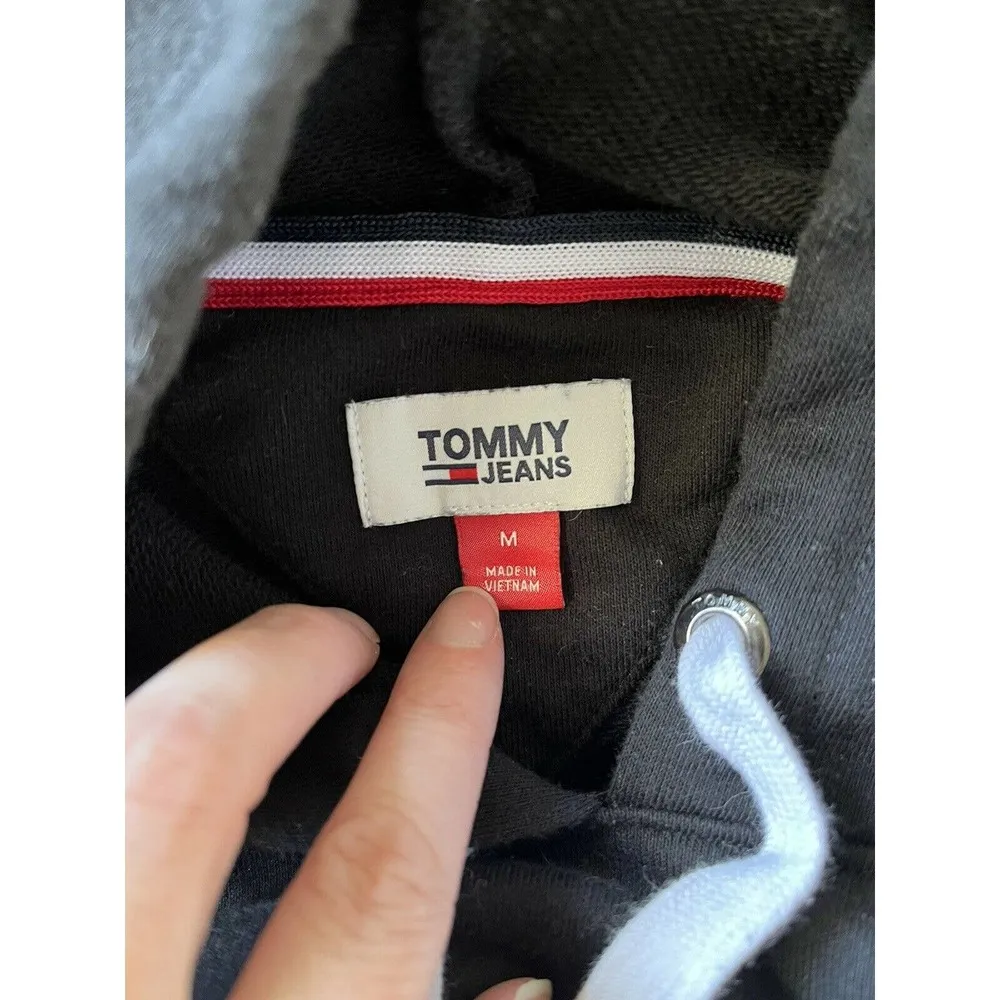 Tommy Hilfiger Jeans Black Cropped Spell Out Logo Pullover Hoodie Medium - Image 5