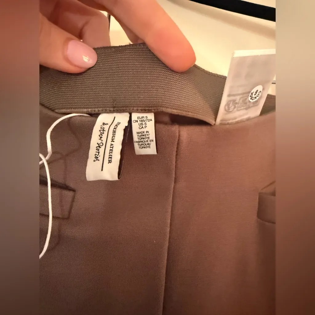 & other stories brown long skirt with pockets - Image 4