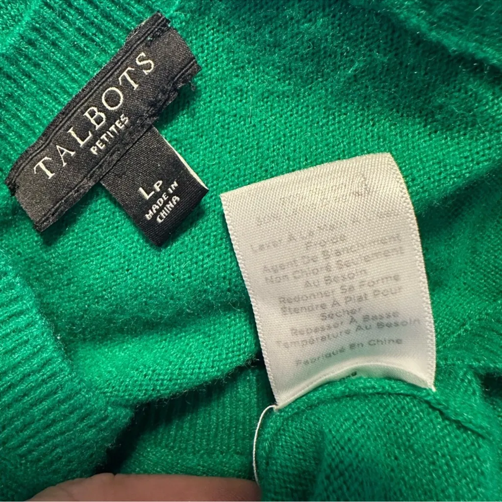 Kelly Green extra fine merino wool sweater Size L - Image 3