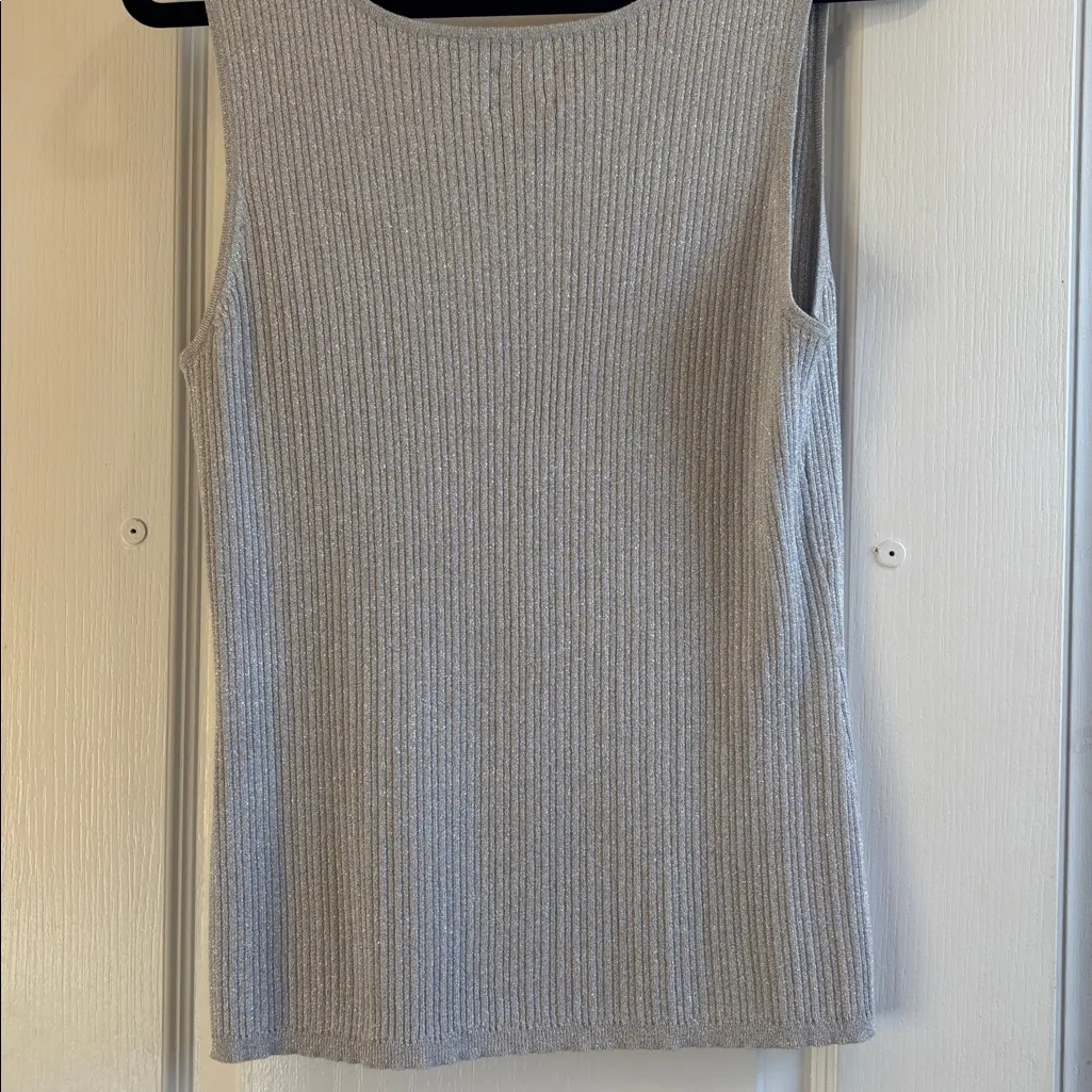 CHICO’S SILVER METALLIC TANK TOP
RAYON & POLY SIZE 3..XL..PTP 16”LOTS OF STRETCH - Image 4