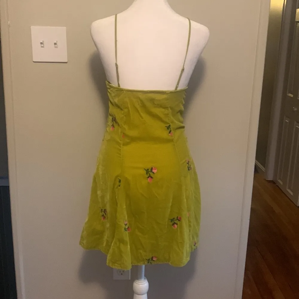 Urban Outfitters Green Floral Embroidered Velvet Mini Slip Dress NWT Size XS - Image 6