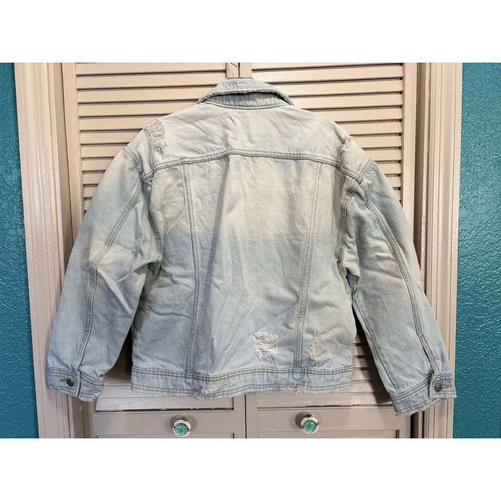 No Boundaries Light Wash Denim Jacket Size M Pockets Button Up Collar Distressed - Image 5