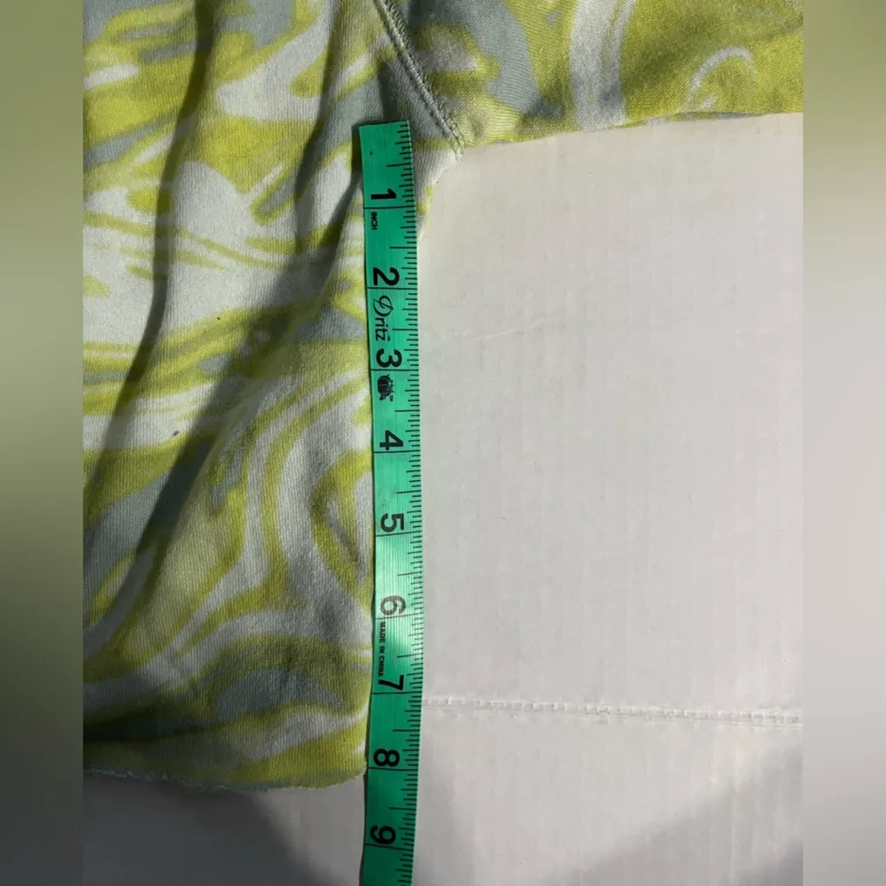 Wild Fable Cropped Marble Hoodie Womens Size Large Green and Yellow - Image 7