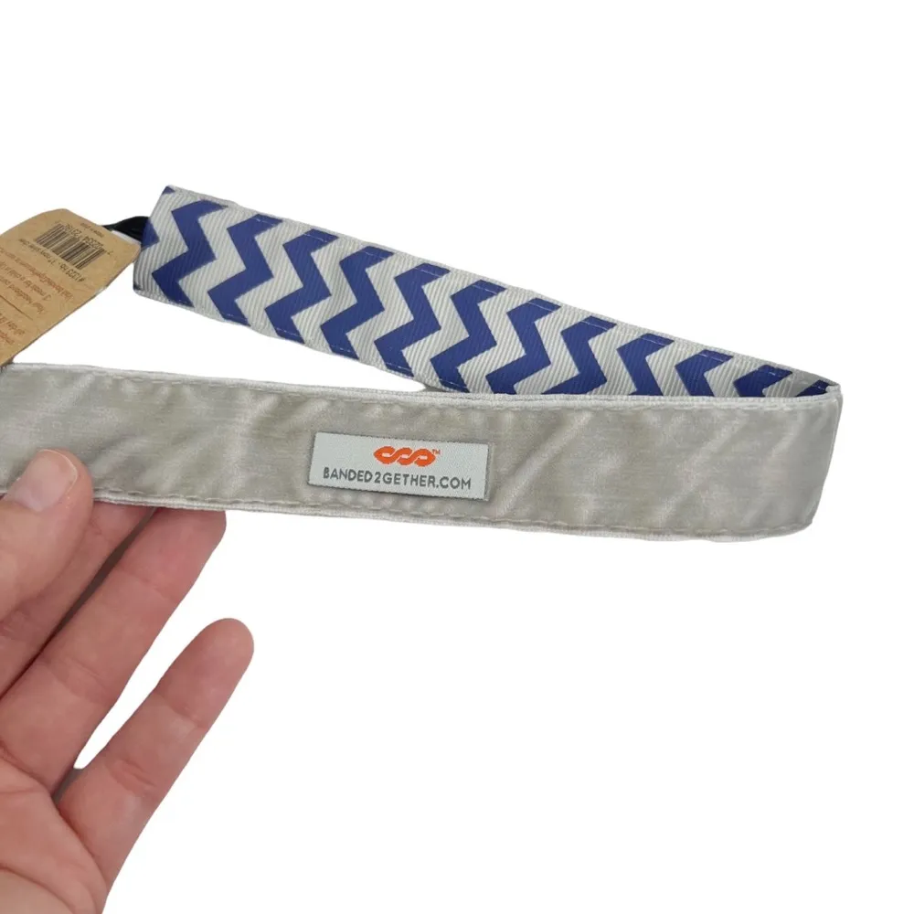 NWT Banded Navy Blue & Gray Chevron Striped No Slip Headband - Image 6
