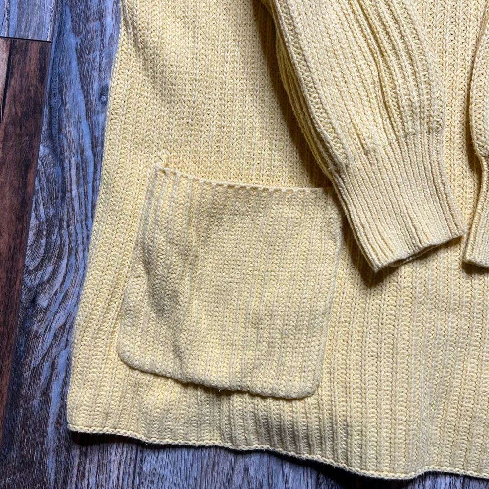 Soft surroundings butter yellow sweater size large - Image 2