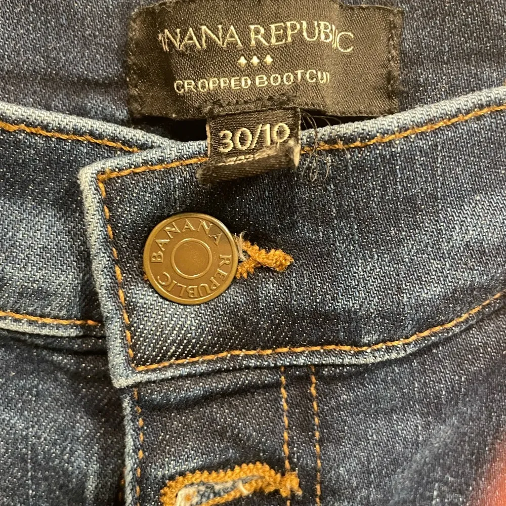 Front Botton Banana Republic Blue Cropped Bootcut Jeans - Image 2