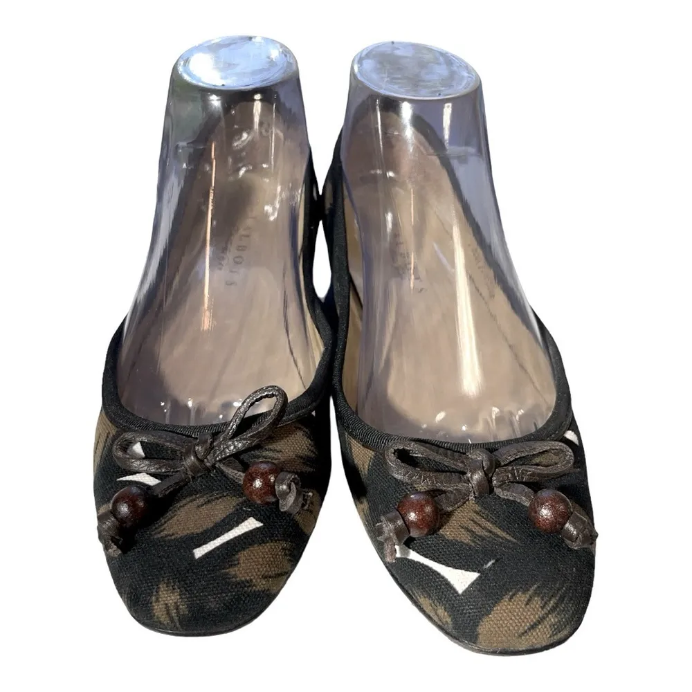 Talbots black and brown slip on flats size 7B - Image 5