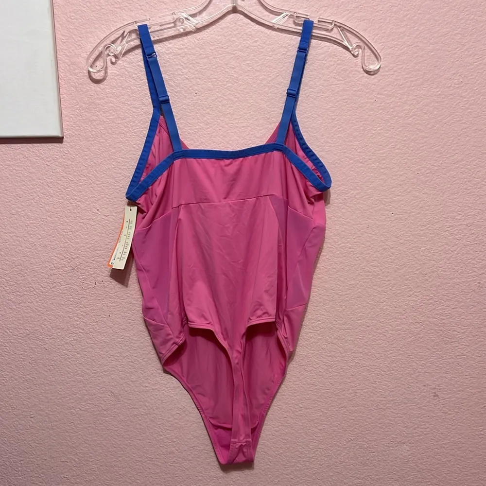 NWT Colsie Pink Mesh Bodysuit Blueish Accent Trim. Size L Size L - Image 4