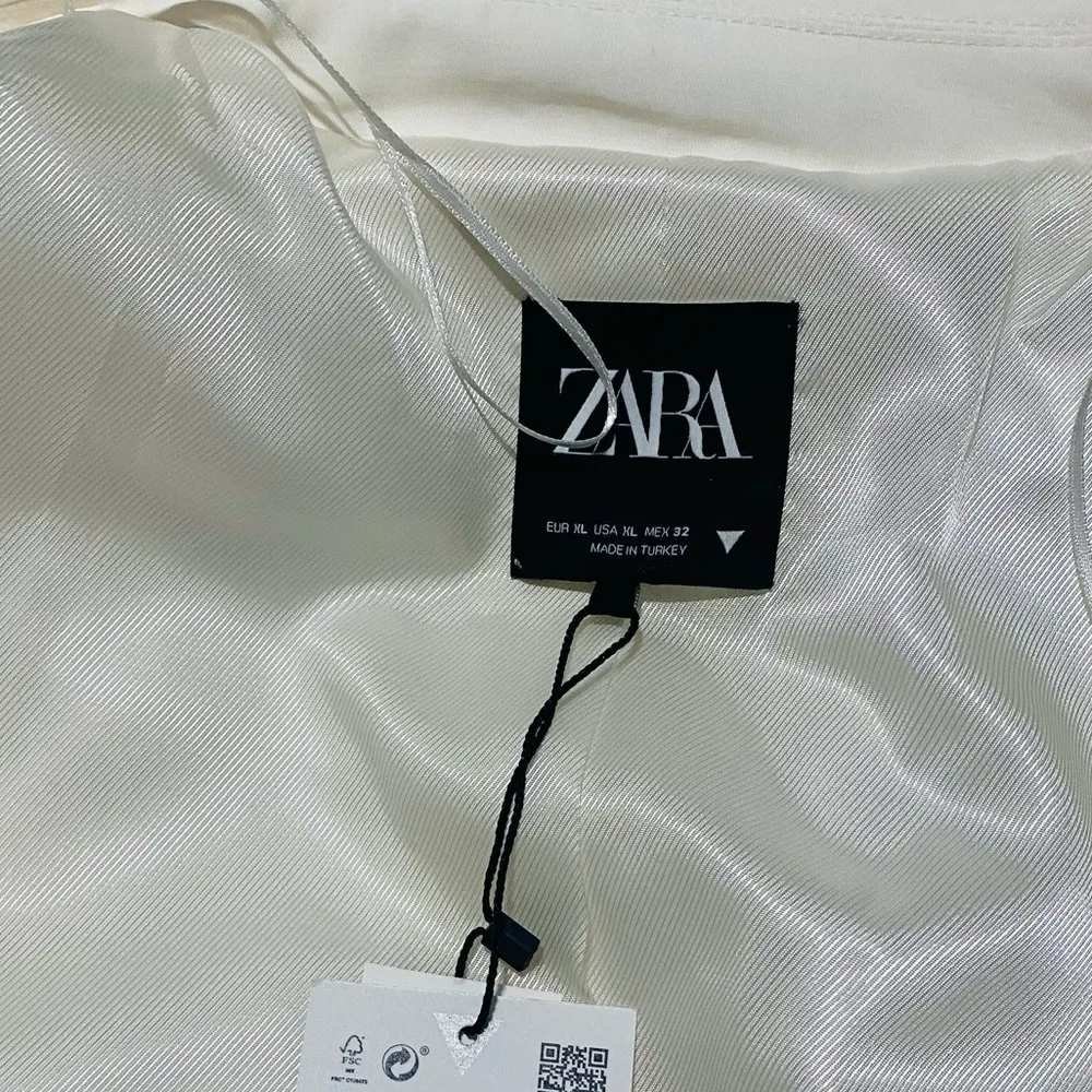 Zara Blogger’s Fav Oyster White Straight Cut Out Blazer with Lapel Collar Sz XL - Image 15