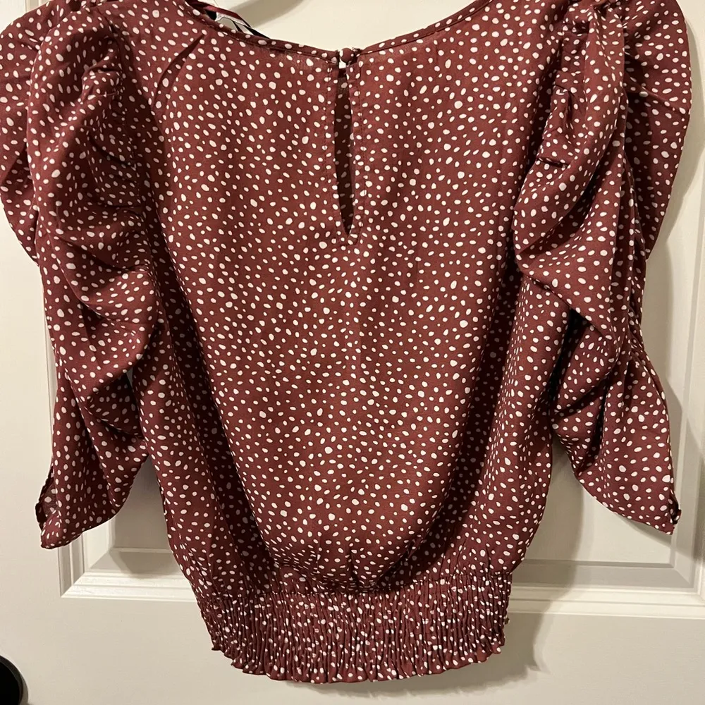 Paper Crane Polka Dot Puff Sleeve Top - Dusty Rose, NWT - Image 2