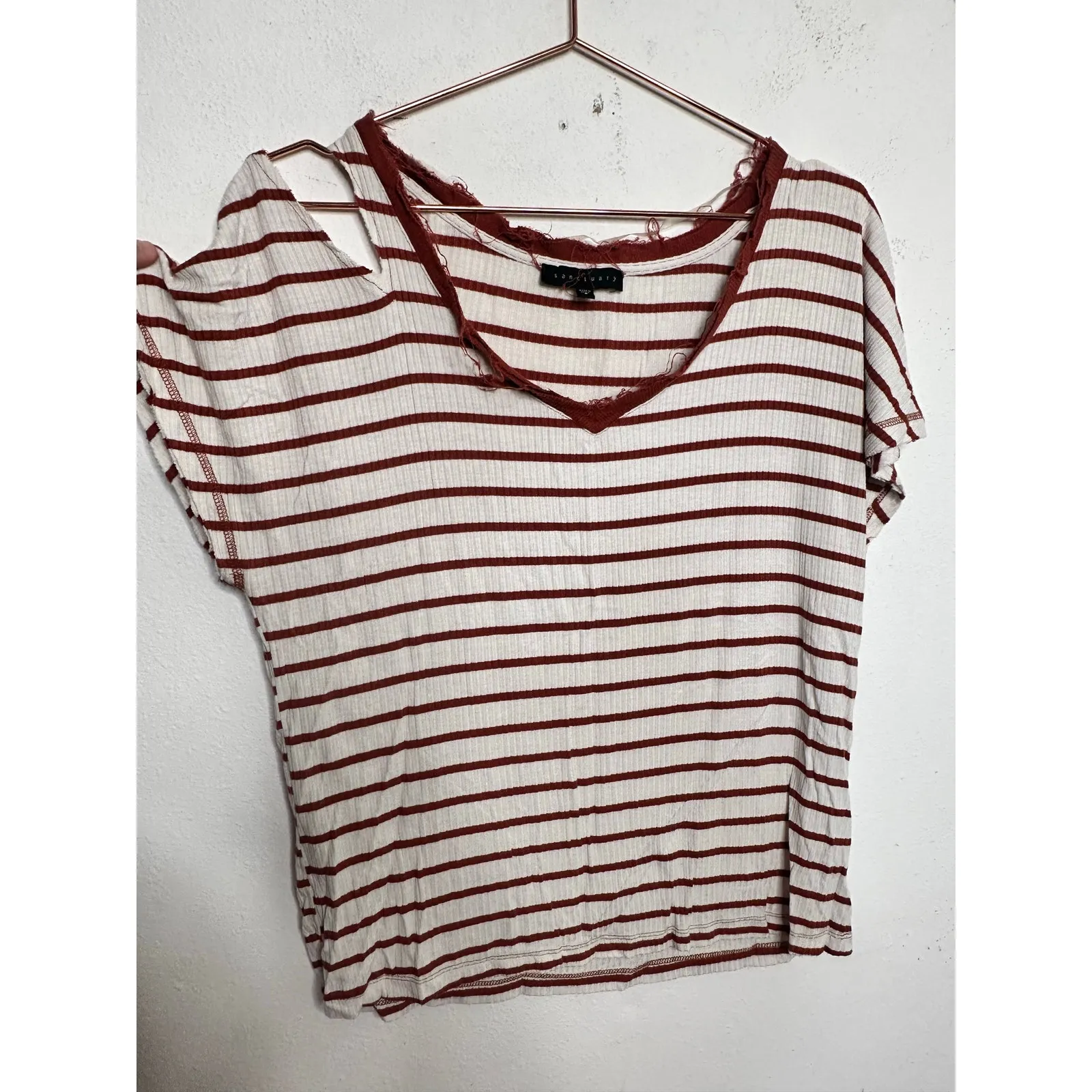 SANCTUARY Brown White One Cold Shoulder Striped Short Sleeve V Neck Shirt sz S - Image 4