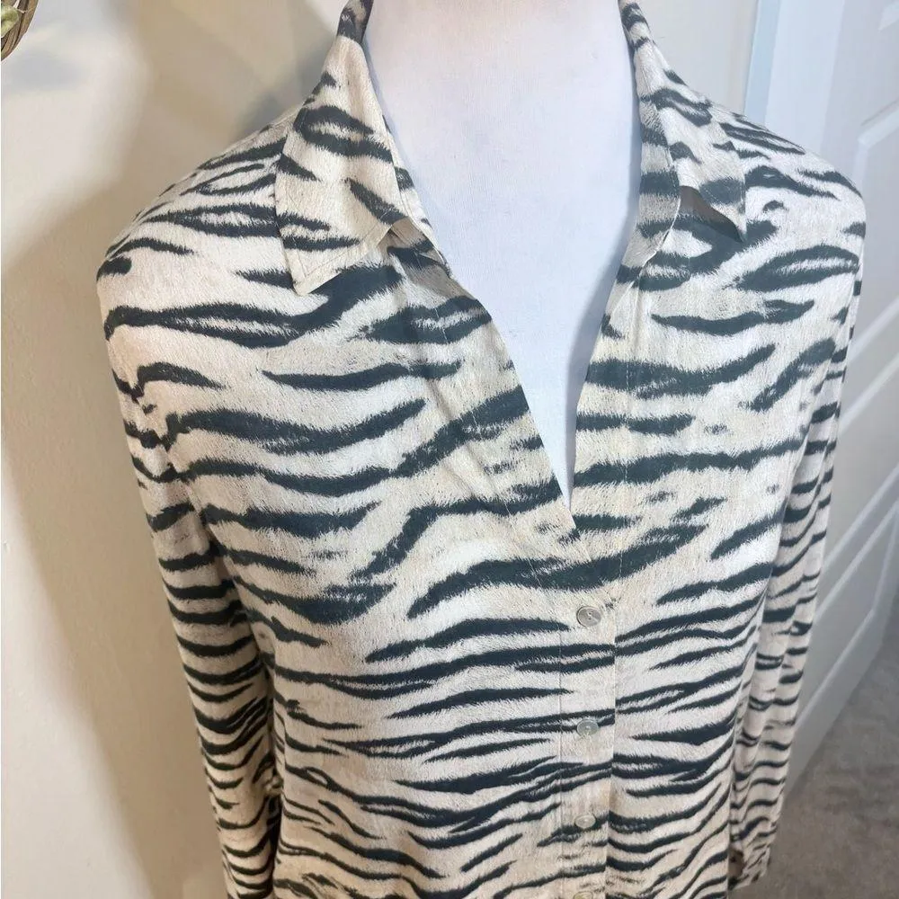 L'AGENCE Holly Tiger Print Button Down Shirt in Coconut Husk Sz Small🧡 - Image 4