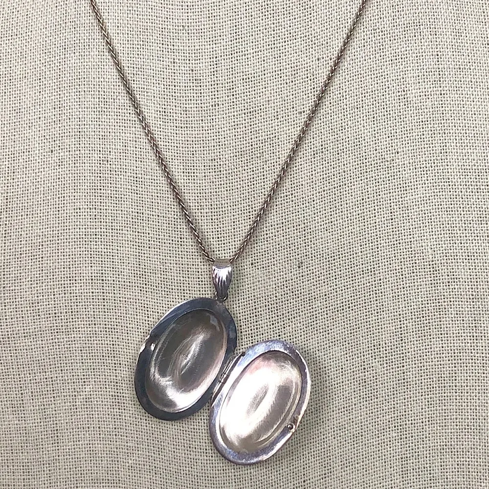 Sterling Silver Engraved Locket on Sterling Silver Wheat Chain Necklace - Image 14