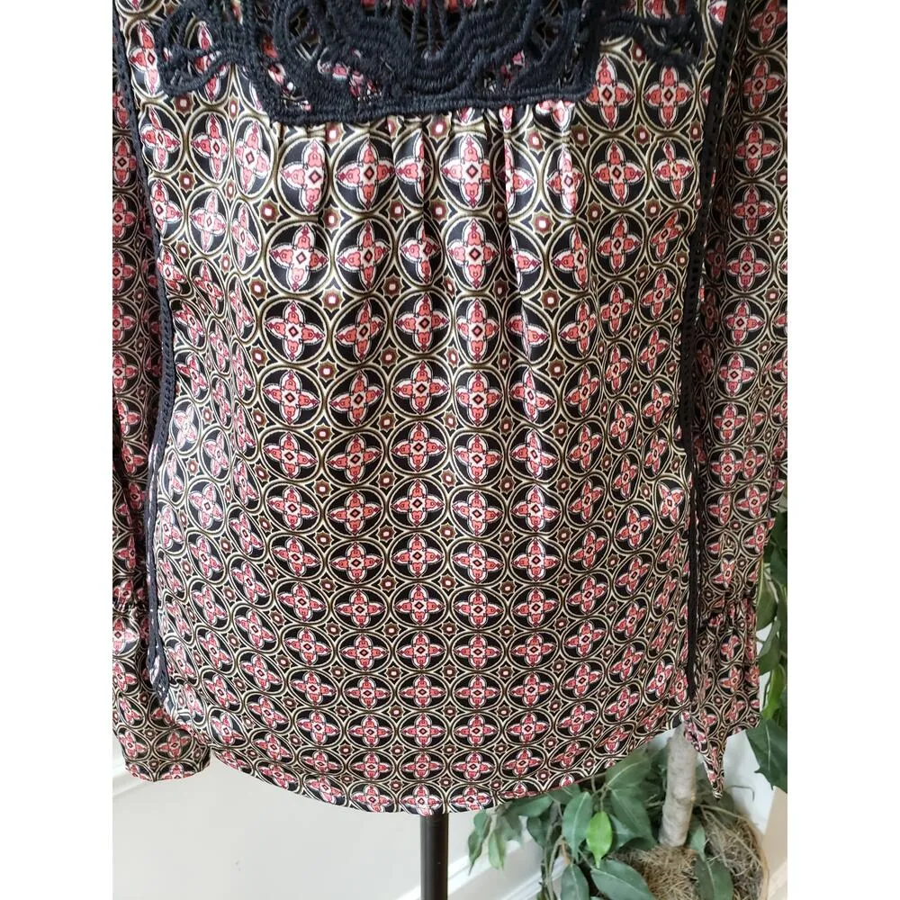 Taylor & Sage Top Blouse Womens Size Small Black Geo Print Long Sleeve Mock Neck - Image 9