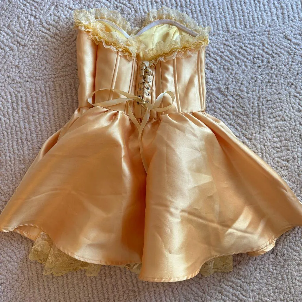 Costume bright yellow Strapless Dress with Lace Trim. Much yellower than pic. Gold Size M - Image 3