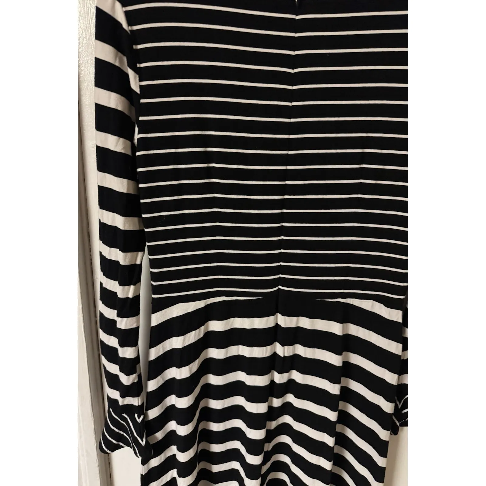 Loft Women's Black White Striped Bell Sleeved Midi Dress Size 0 Rayon Spandex - Image 10