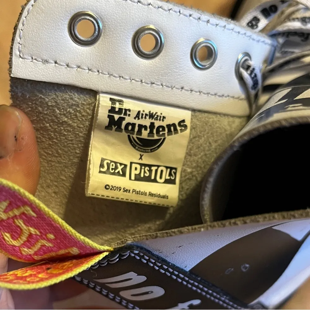 Dr. Martens 1490 Sex Pistols - Image 7