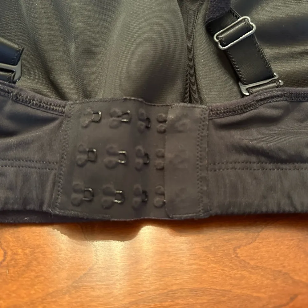 Lululemon Ta Ta Tamer Black Size 36D - Image 15