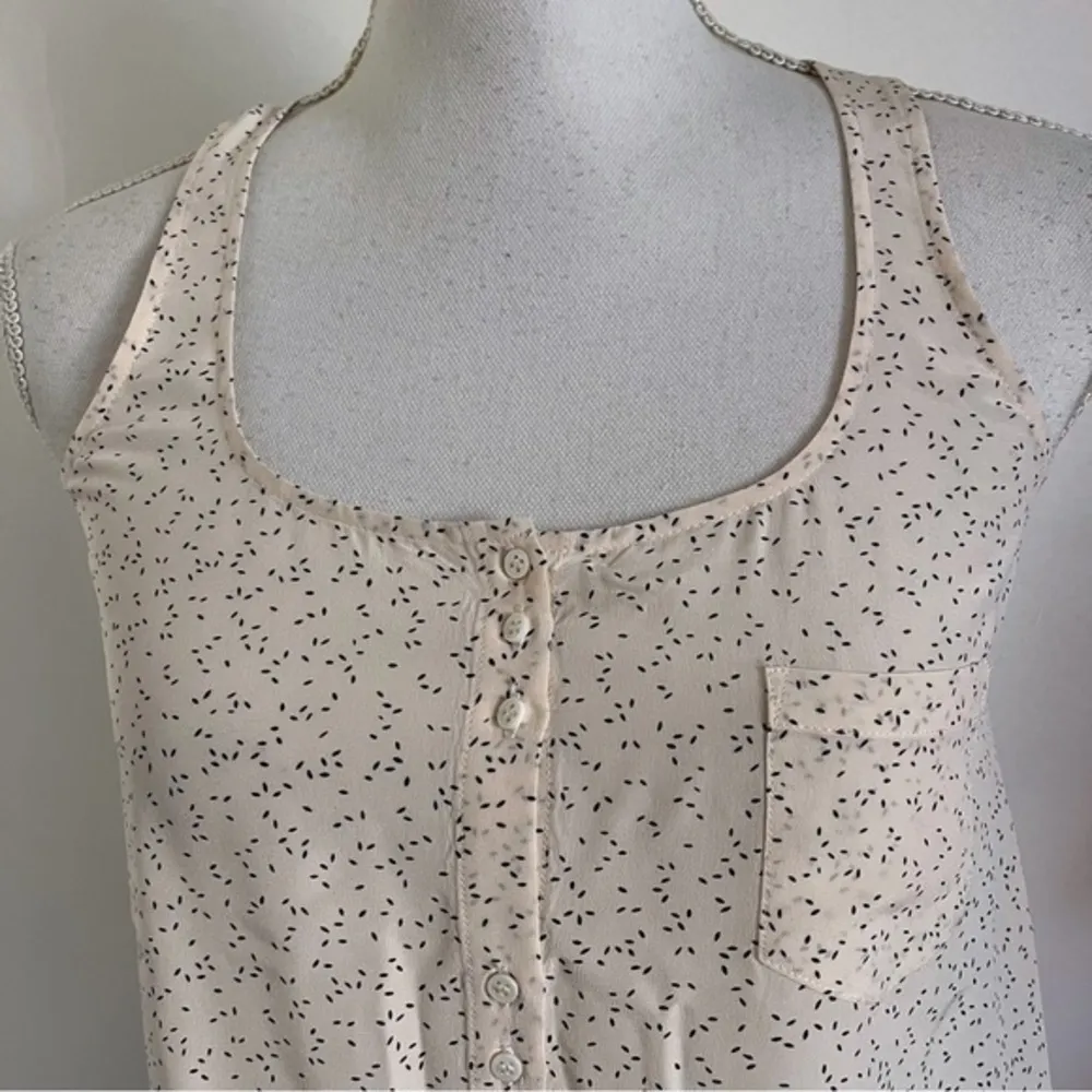 Club Monaco • 100% Silk Pastel Baby Coral Pink Tank Top - Image 39