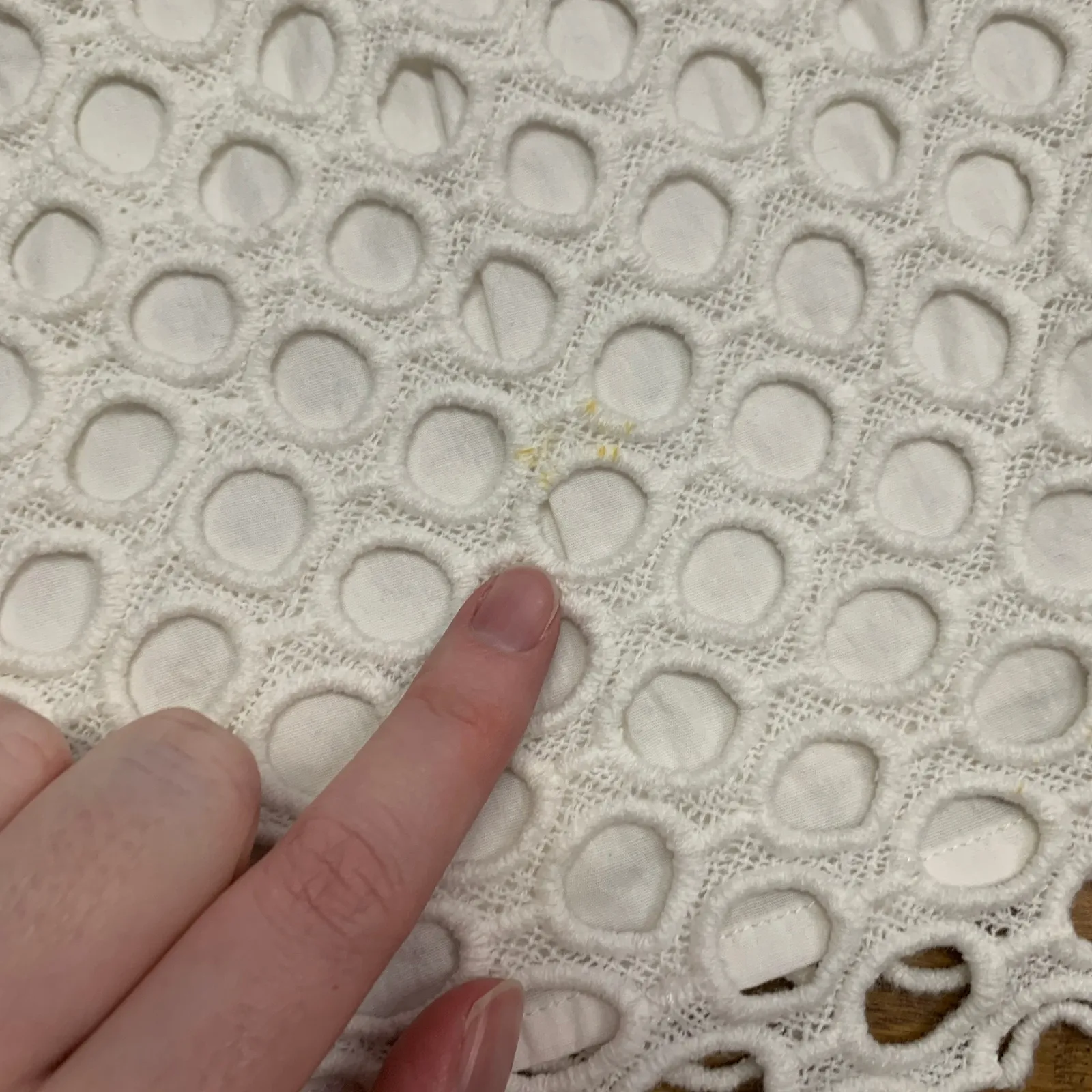 J McLaughlin White Eyelet Cotton Midi Skirt Size 14 Pleated A-Line‎ Pockets - Image 3