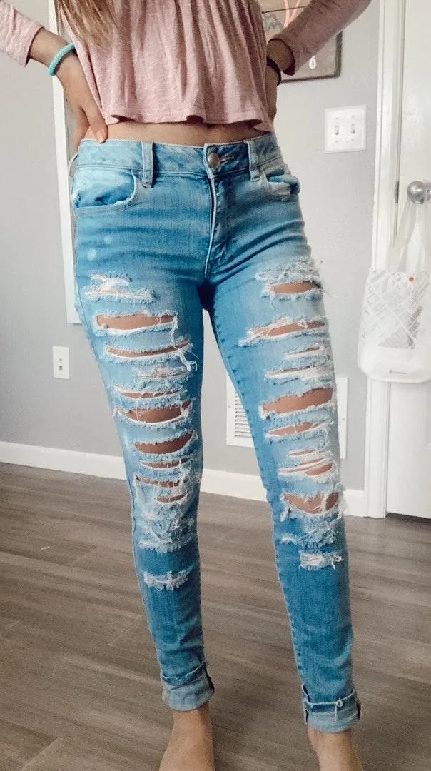 American Eagle Outfitters Ripped Jeans - Image 4