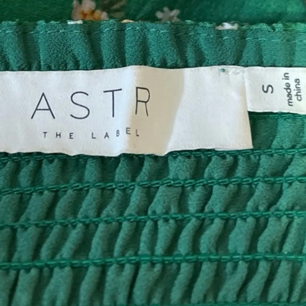 ASTR Green Keepsake Floral Ruffle Scoop Neck Puff Sleeve Smocked Midi Dress Sz S - Image 6