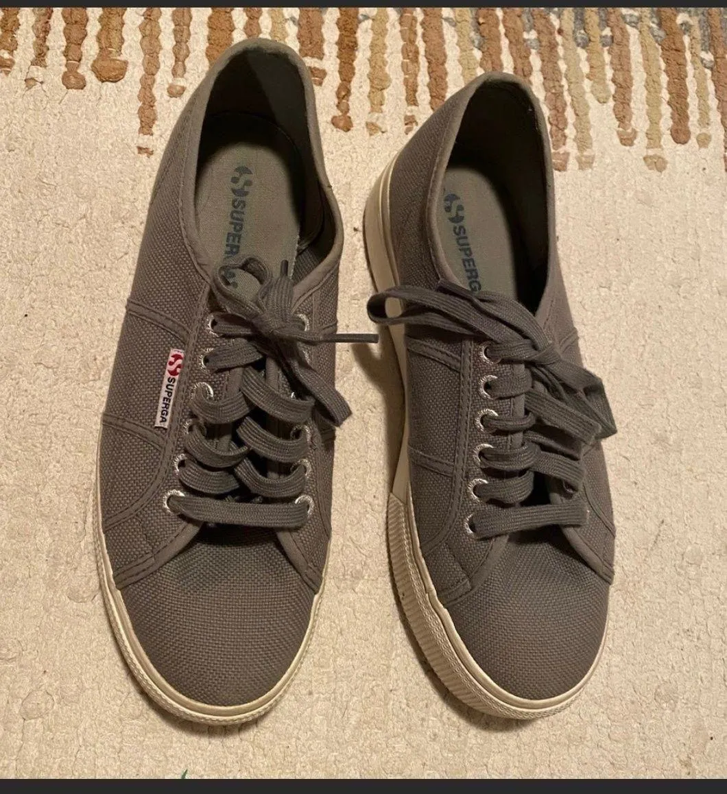 Gray Platform Sneakers - Image 3