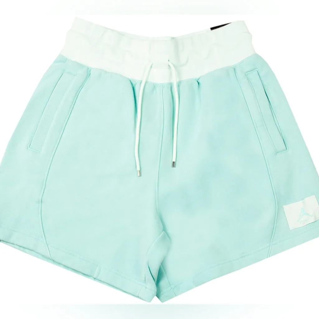 Nike Jordan Women’s Flight Fleece Shorts Light Dew M - Image 2